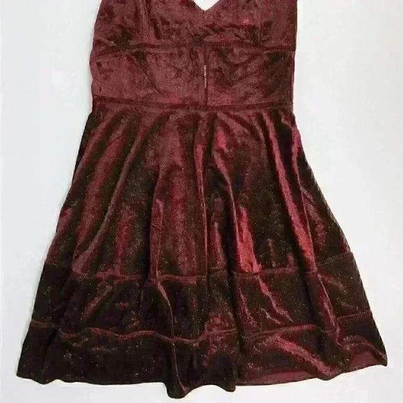 NWT $195 Romeo+Juliet Couture Women L Velvet Dress - Picture 6 of 8